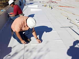 Expert Rubber Roof Repair Services1
